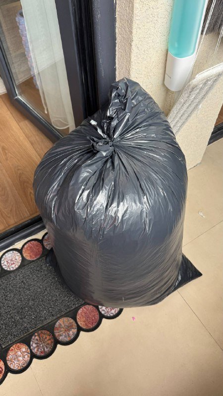 Мешок использованной фольги от шоу