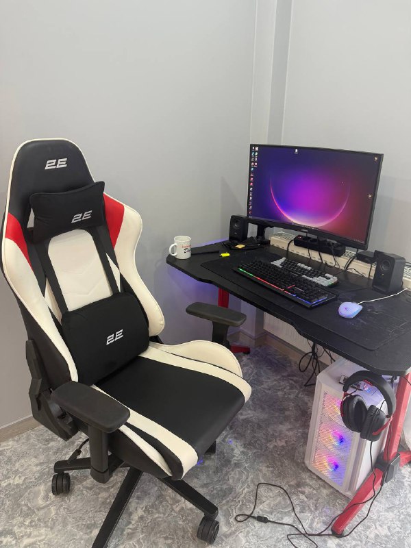 Игровой ПК с монитором Samsung Odyssey G5, клавиатуры, мышка, колонки Logitech