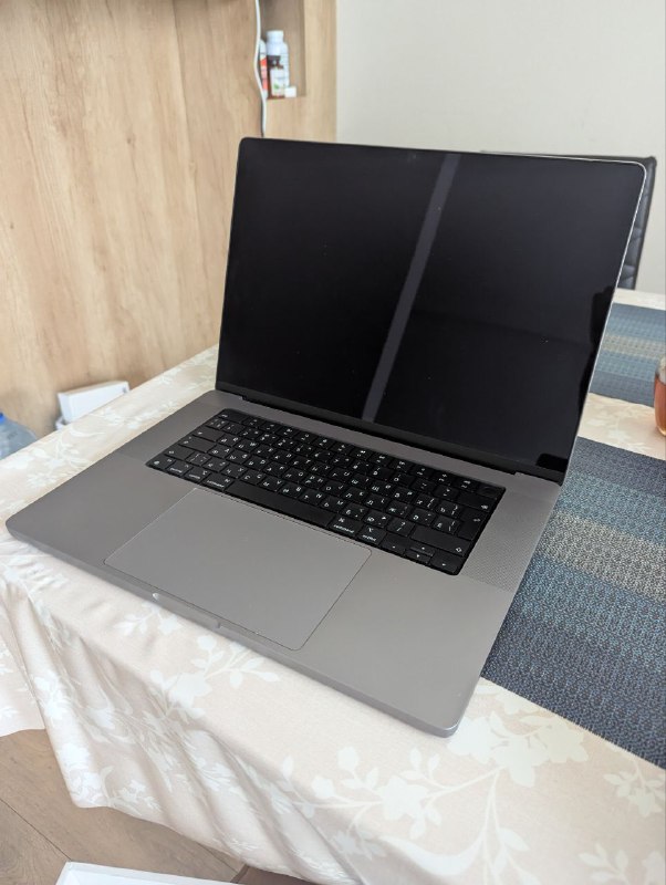 MacBook 16 Pro in excellent condition