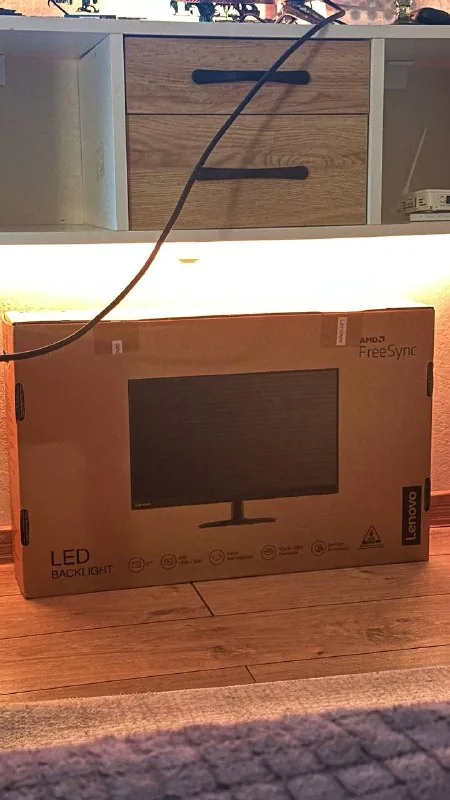 Новый монитор Lenovo