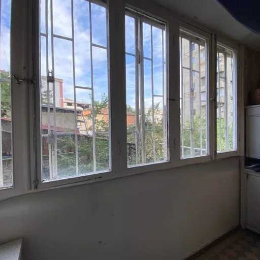 Квартира 150 м² с бетонным гаражом