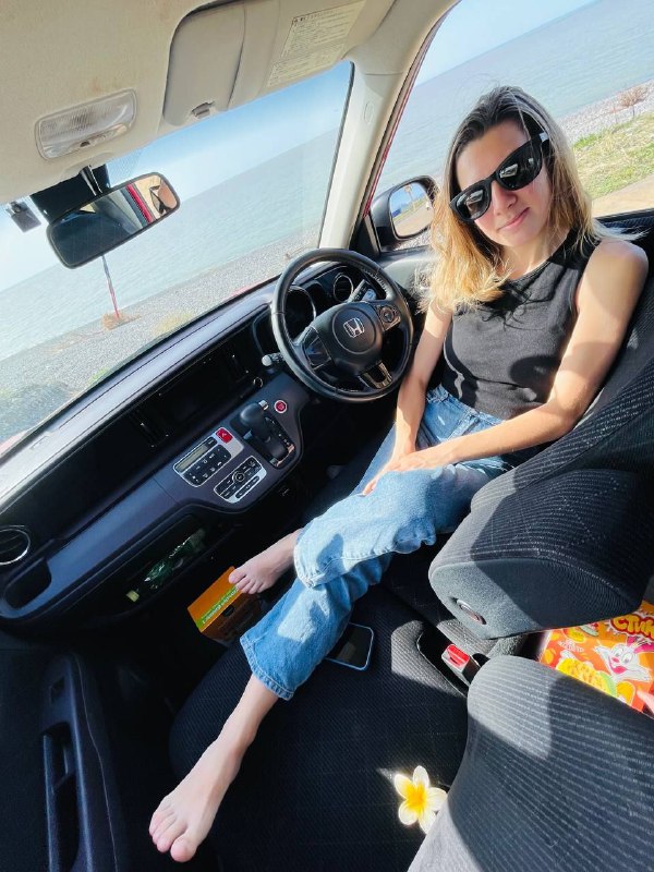 Honda N-One Premium красный автомобиль 10