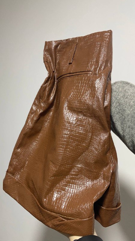 Мини шортики под кожу размер S