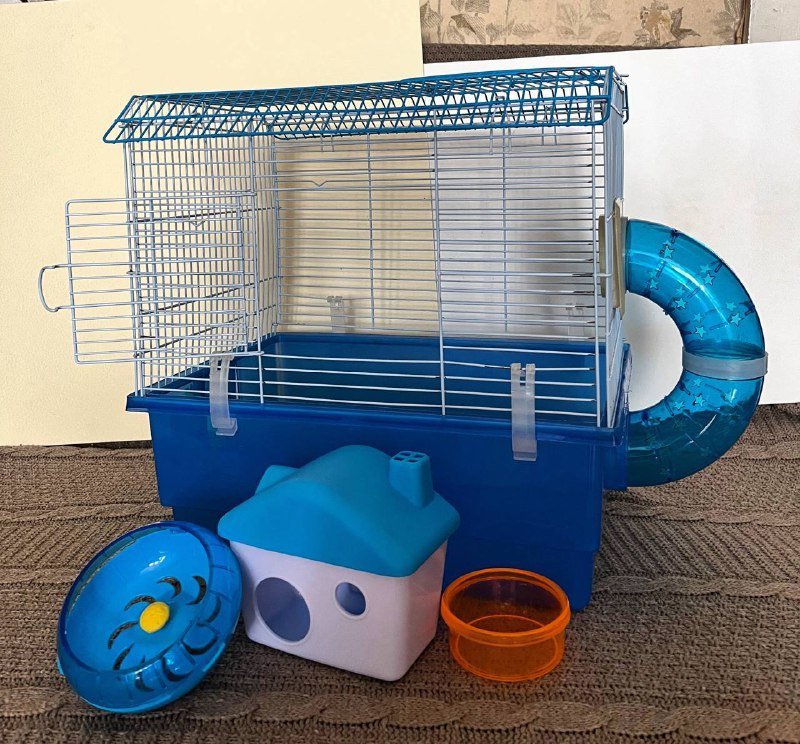 Клетки для хомяков розовые, синяя большая с аксессуарами 3