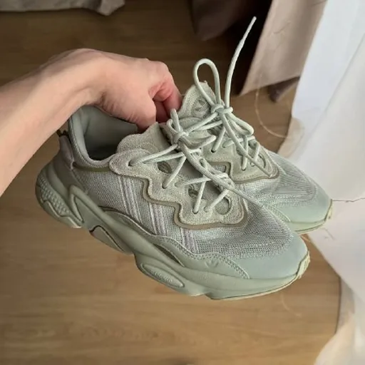Кроссовки Adidas