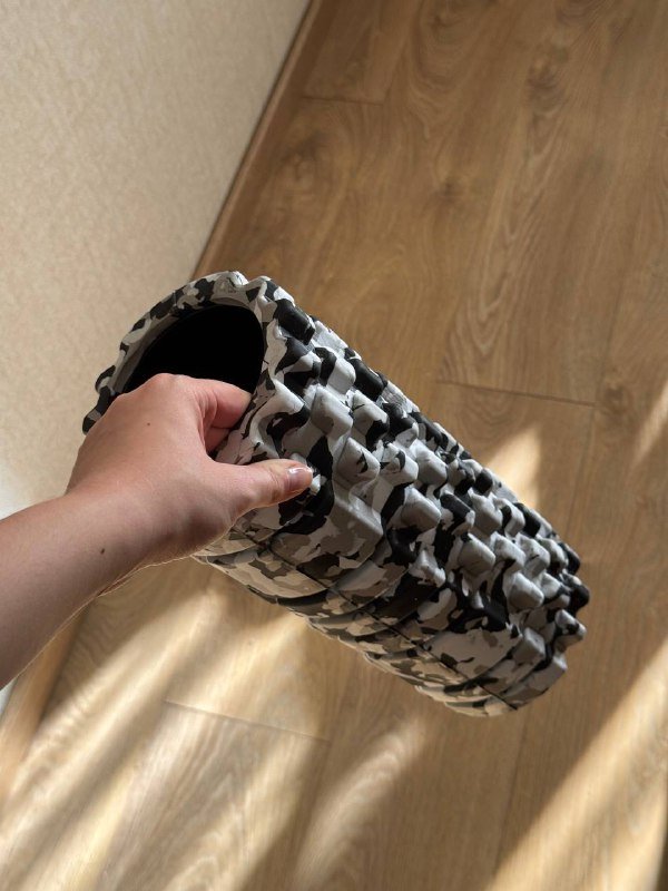 Деревянная полка, подставка, пляжный зонт, коврик для йоги, сидушка, декоративные подушки, пледы 6