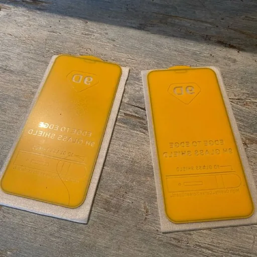 Стекла для iPhone 11 Pro