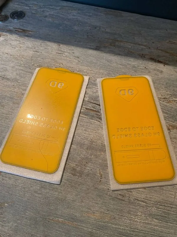 Стекла для iPhone 11 Pro