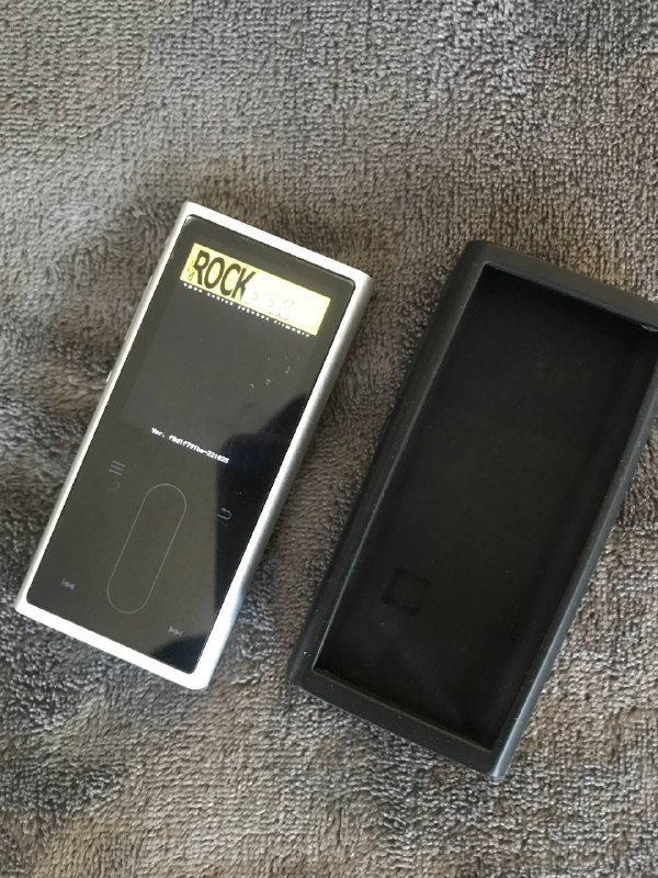 Кальян ML Club, JBL Tune 500BT, Xiaomi Remdi Air Dots, Nikon d5100 с комплектом, Fiio m3k hi-res плеер 5