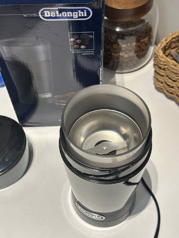 Кофемолка Delonghi KG200 3