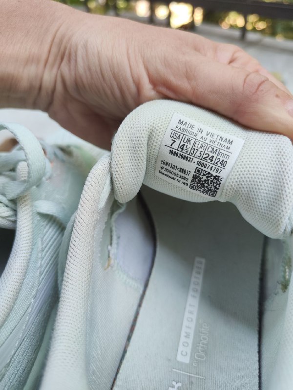 Кроссовки беговые Reebok размер 37.5