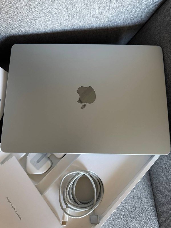 MacBook Air 13 M4 2025 года, 16/512, Sky Blue 3