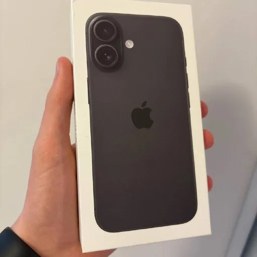 iPhone 16