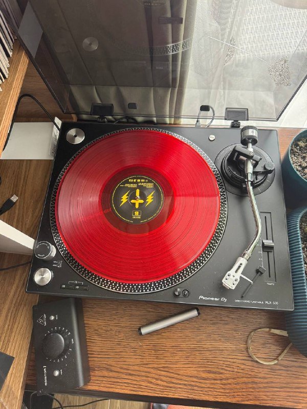 Вертак Pioneer DJ PLX-500-K, пульт Denon Prime 4 Plus, велосипед Lee Cougan