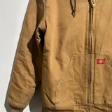 Рубашка-куртка Dickies, куртка Dickies, обувь Nike, кеды Vans 4