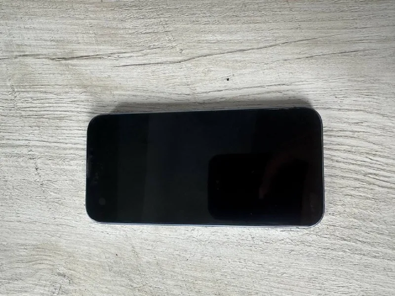 iPhone 14, 4 чехла 1