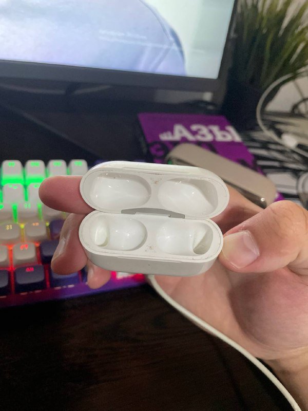 Кейс от AirPods Pro 1 оригинал без наушников 3