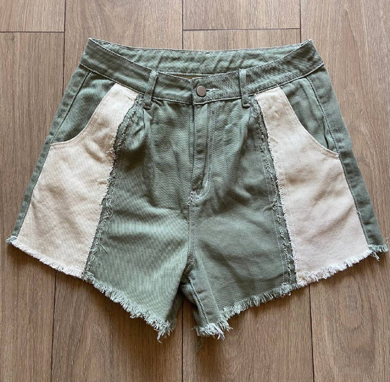 Свитера, жилет, ветровка, платья, шорты женские 7