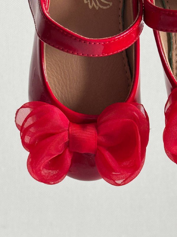 Красные лакированные туфли для девочки 24 размер