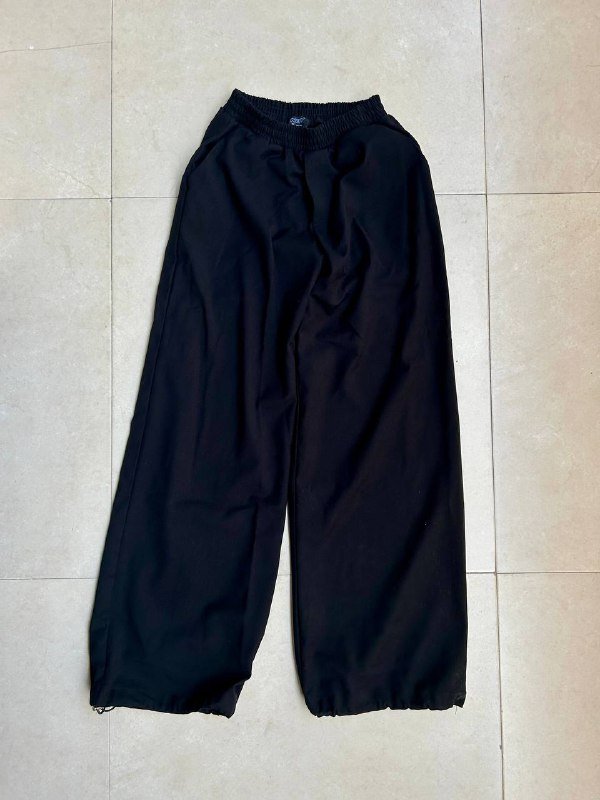 юбка шорты nike, сумка signature element, брюки irnby, носки uniqlo, вязаная кепка att, платье marc jacobs grunge redux, vibram fivefingers, birkenstock 3