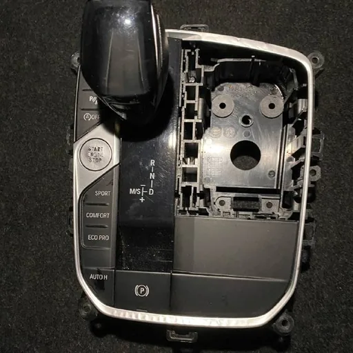 Селектор АКПП BMW 330i с панелью управления