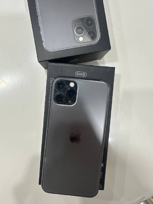 iPhone 11 Pro 64GB with 8 cases included 3