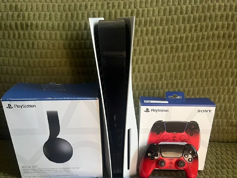 PS5 с дисководом, геймпад, наушники