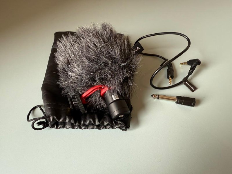 Второй экран 15.6", зарядное 140w, 4G модем, ключ динамометрический, бритва Oneblade, набор трещоток, микрофон BOYA, зарядное 20w 9