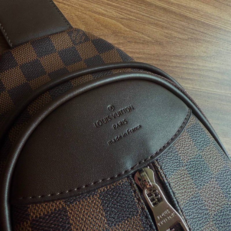 Мужская барсетка сумка через плечо Louis Vuitton реплика 2
