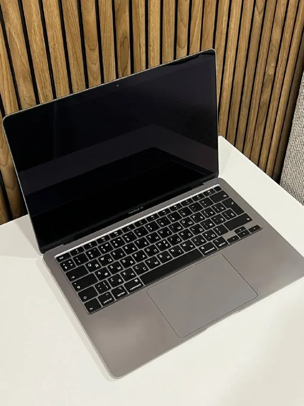 MacBook Air 2020 1