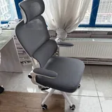 Стол и компьютерный стул 1