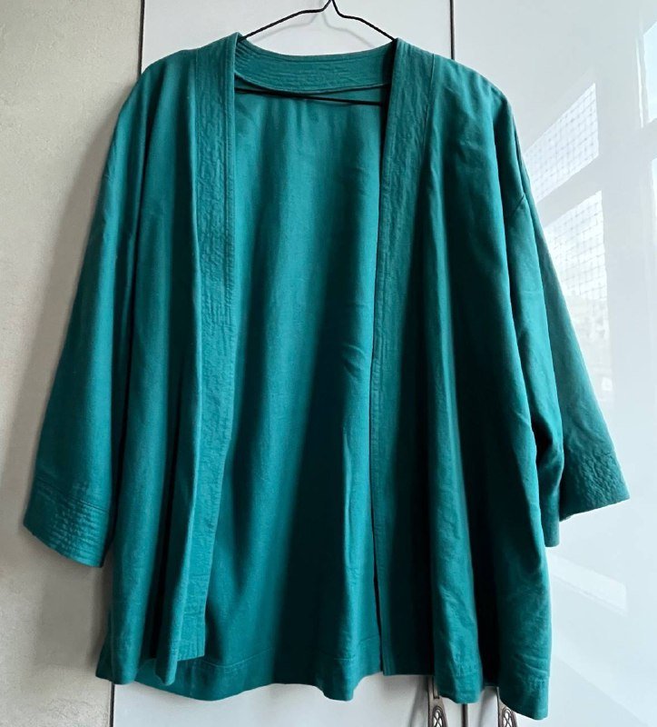 Льняной брючный костюм с кимоно и поясом