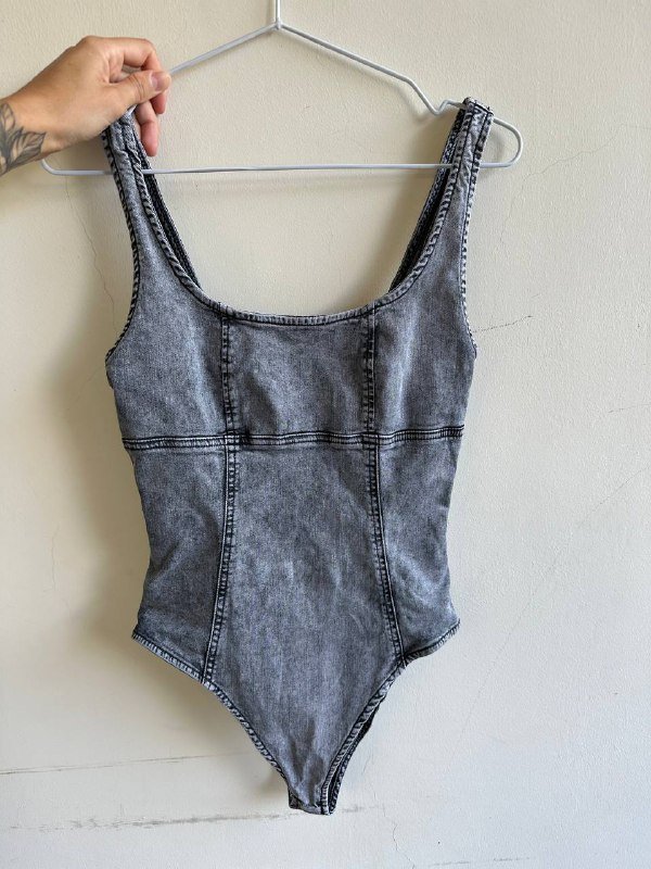 Серое джинсовое боди Stradivarius размер s 2