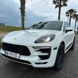 Porsche Macan GTS 1