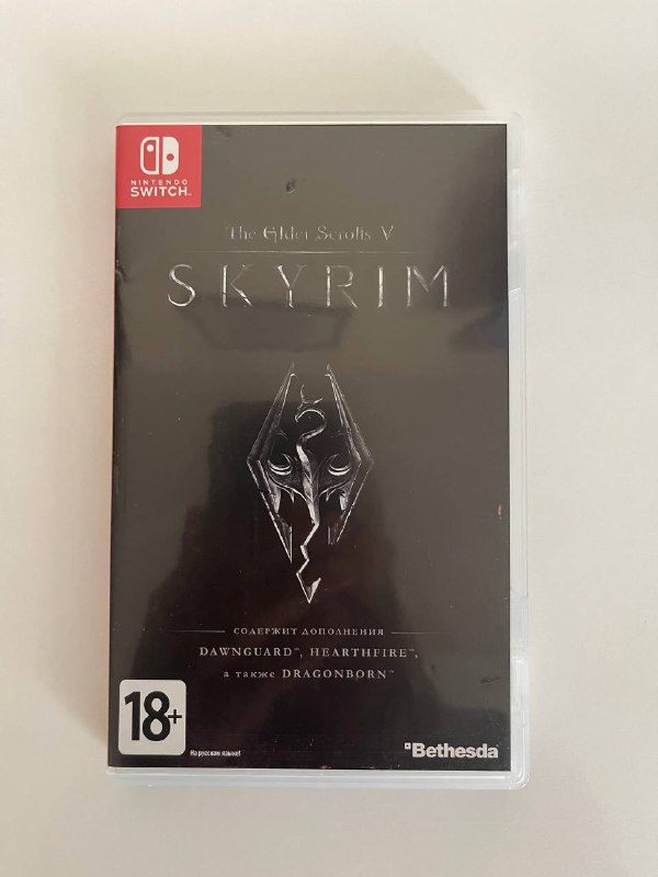 The Elder Scrolls V Skyrim Nintendo Switch, Hori Controllers, PS4 and Xbox One Games