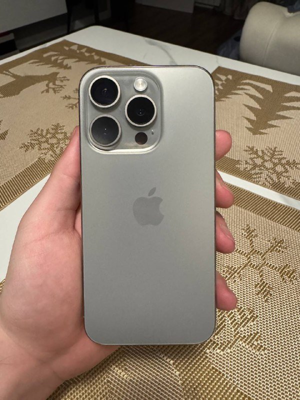 IPhone 15 pro 256gb 3