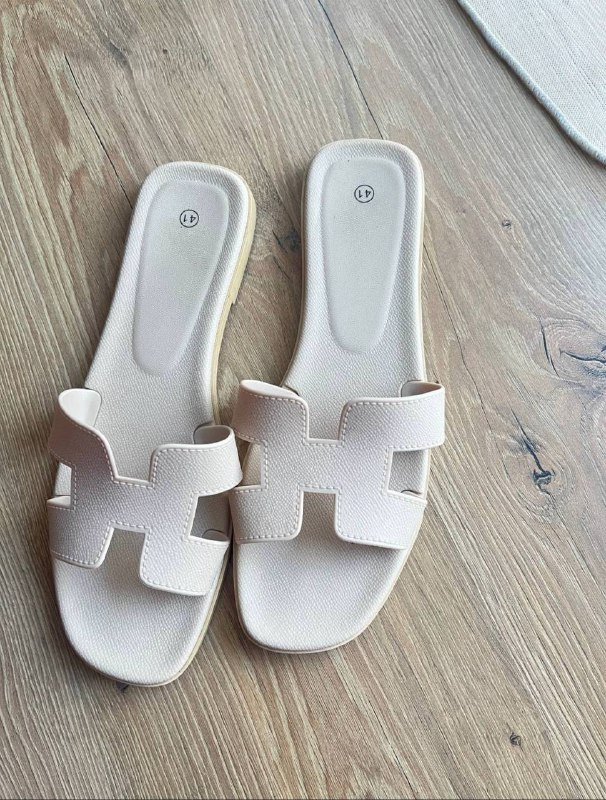 Кроссовки Nike, кеды Puma, шлепанцы 41 размер 7