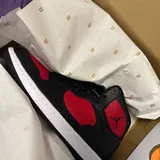Кроссовки Jordan, карго шорты Oakley, шорты для плавания, футболки Nike, Adidas 3