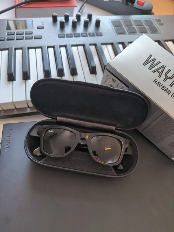 Ray-Ban Meta Stories Gen 1 smart glasses 1