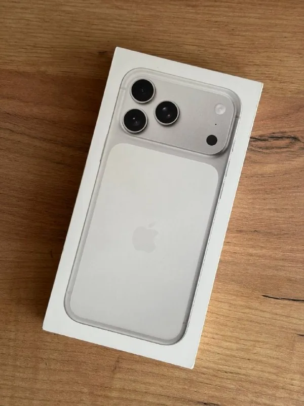 iPhone 17 Pro Max, Silver 256GB 1