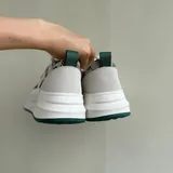 Женские кроссовки 7