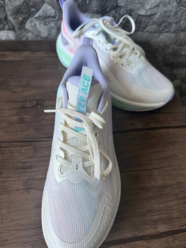 Кроссовки Xtep размер 40 белый с пастельными акцентами 6