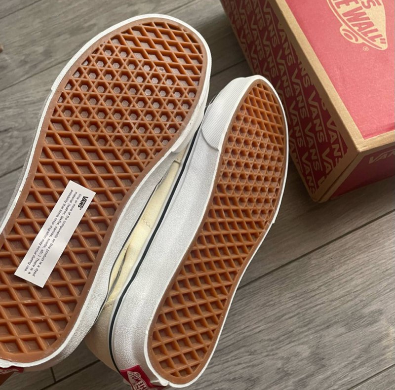 Оригинальные кроссовки Vans размер 38 новые 4