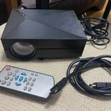 Проектор, фотоаппараты, кисти, стеллаж, картина 1