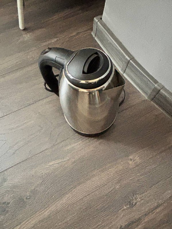 Электрический чайник пластиковый