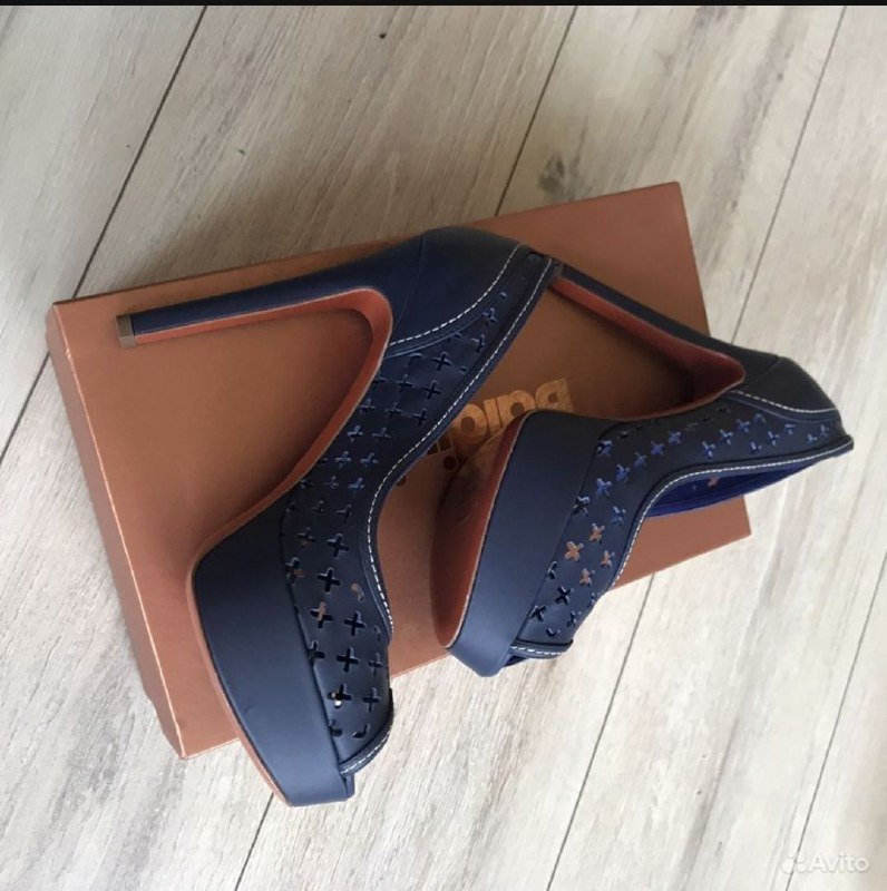 Оригинальные туфли Baldinini размер 37 5