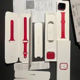 Apple Watch 7 Product Red, два оригинальных ремешка 1