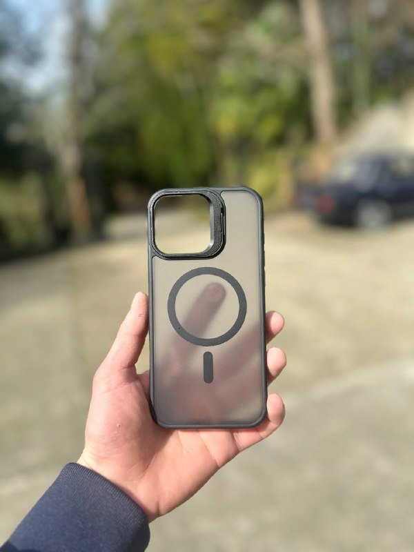 Чехол на iPhone 15 pro max с магнитами и подставкой