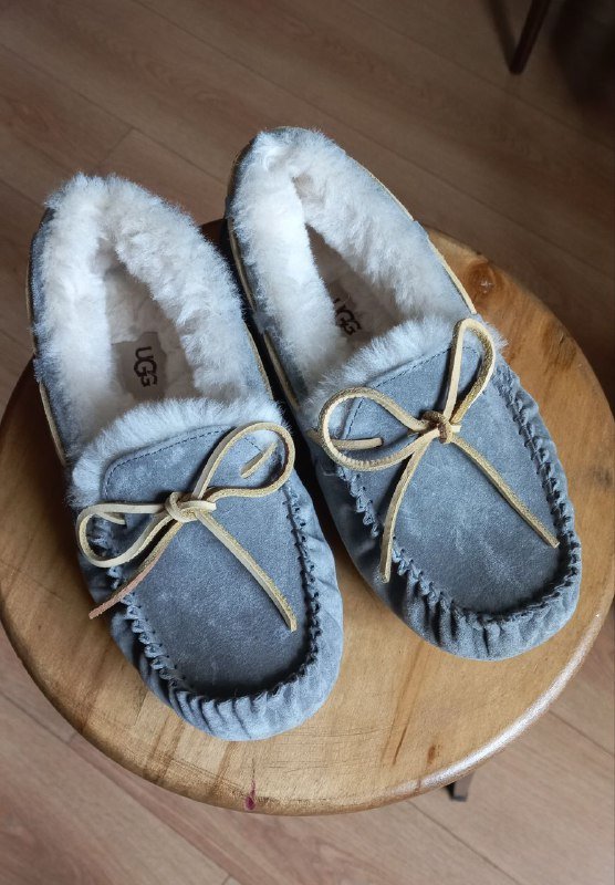 Настоящие уги женские размер 35