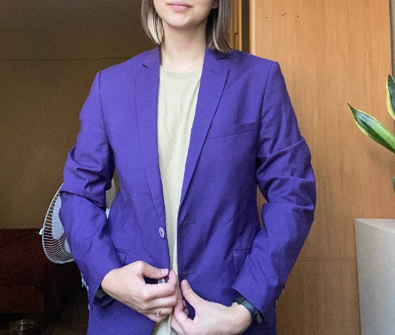 Фиолетовый костюм размер М